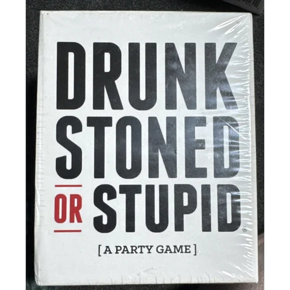 Drunk Stoned Or Stupid A Party Game 250 Cards Game DSS Games 2014 4+ Players New - Picture 1 of 1